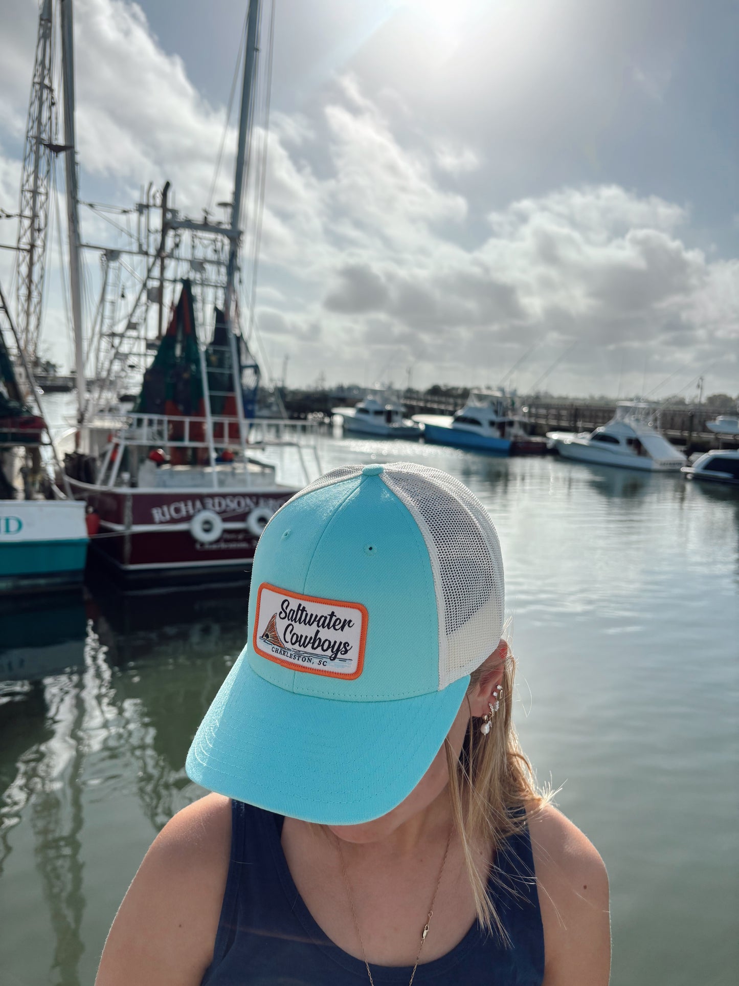TEAL SPOTTAIL HAT